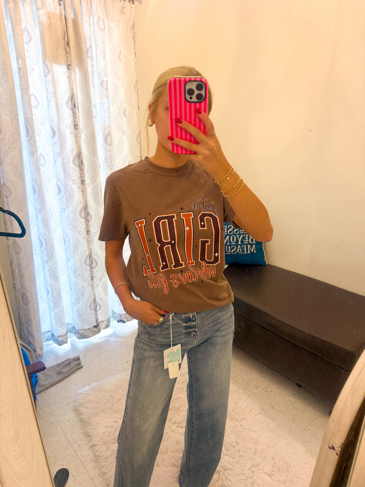 Girl who loves fall tee