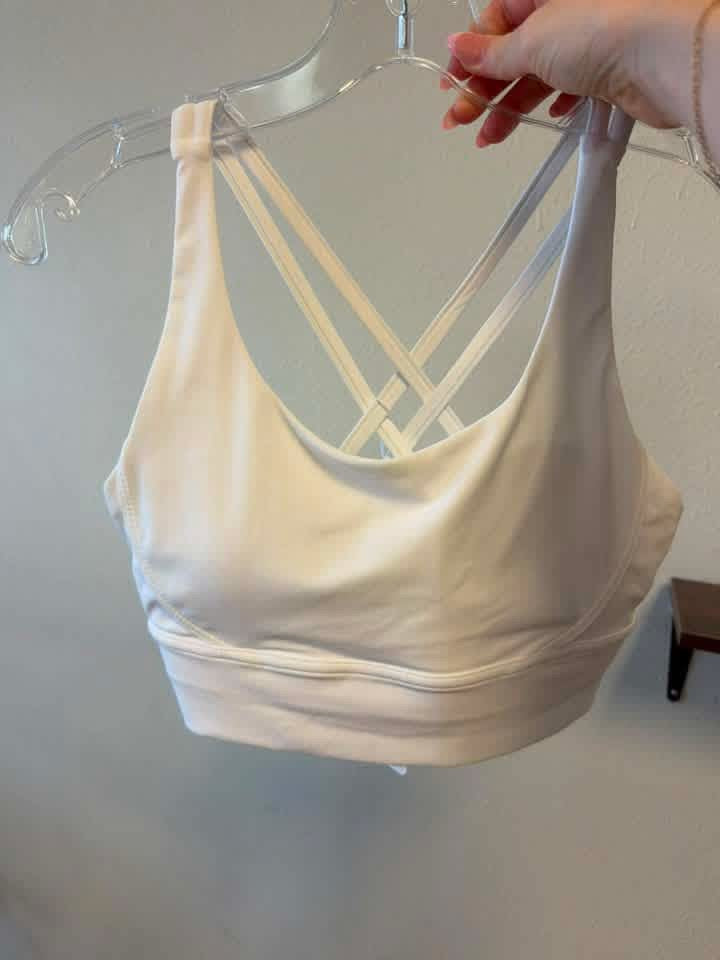 Lu-Alike Strappy Sports Bra