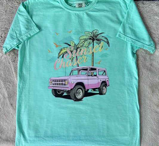 Sunset Chaser ➕ Comfort Colors Tee