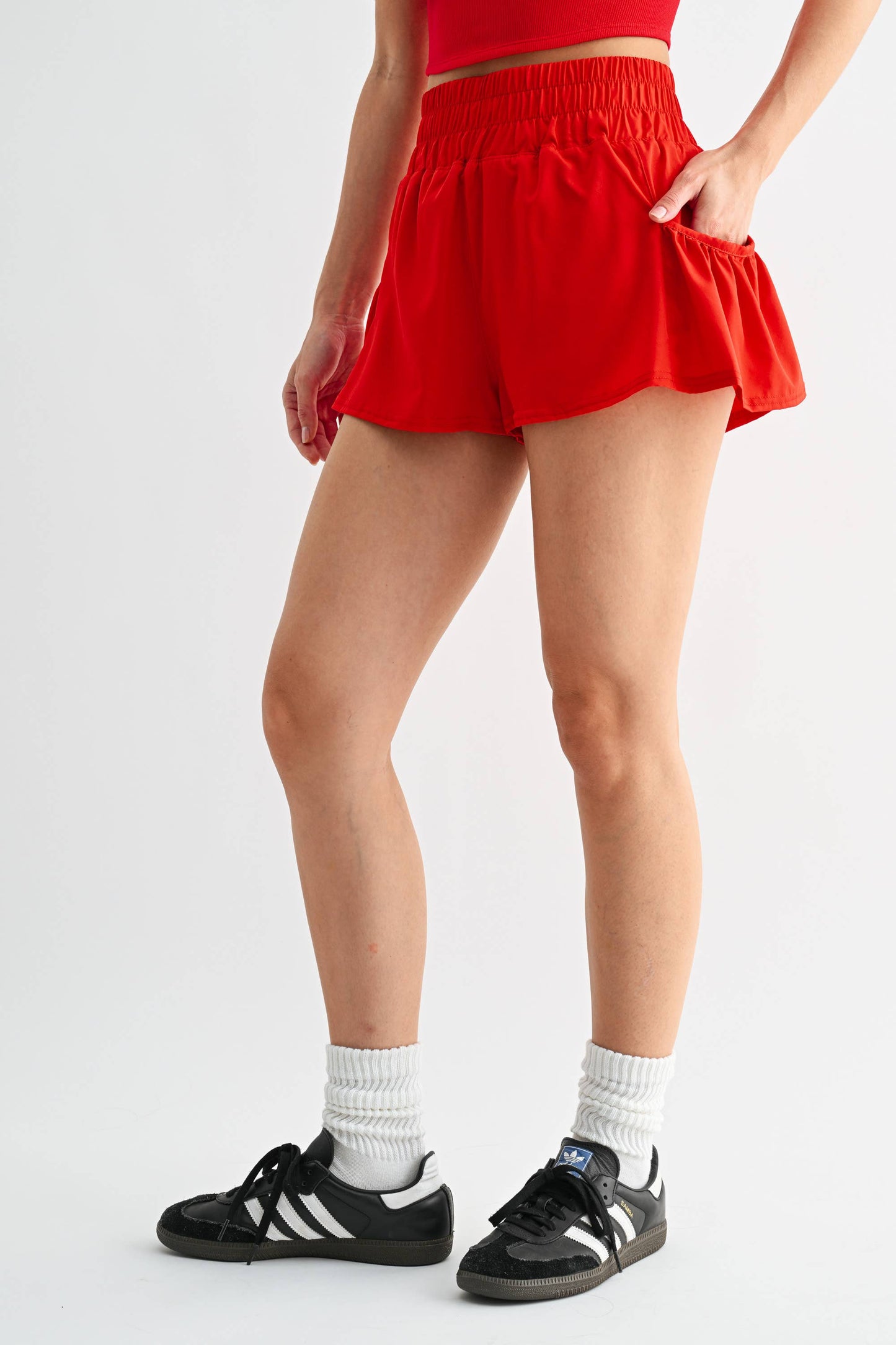 Chic Breeze Shorts | RUBY RED
