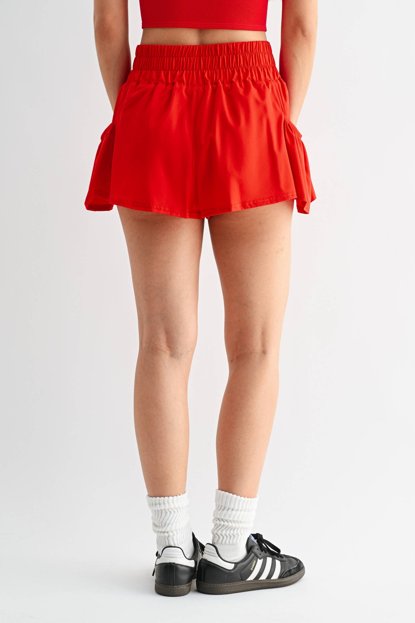 Chic Breeze Shorts | RUBY RED